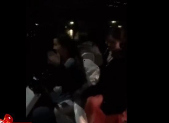 可爱又大方的吃瓜群众视频,可爱大方吃瓜群众视频走红网络